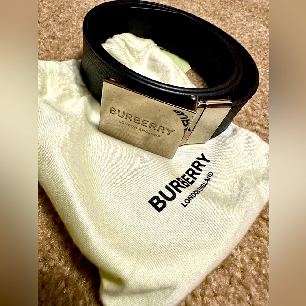 Burbery reversible belt